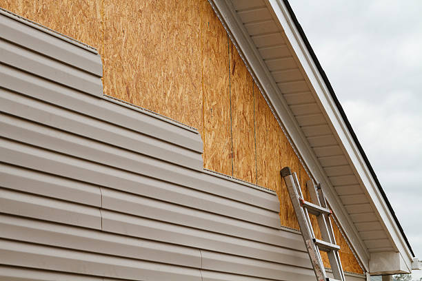 Professional Wood Siding technician working in Mocksville, NC